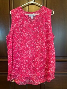 Cristina B. Pink Floral Sleeveless V-Neck Layered Hem Top
